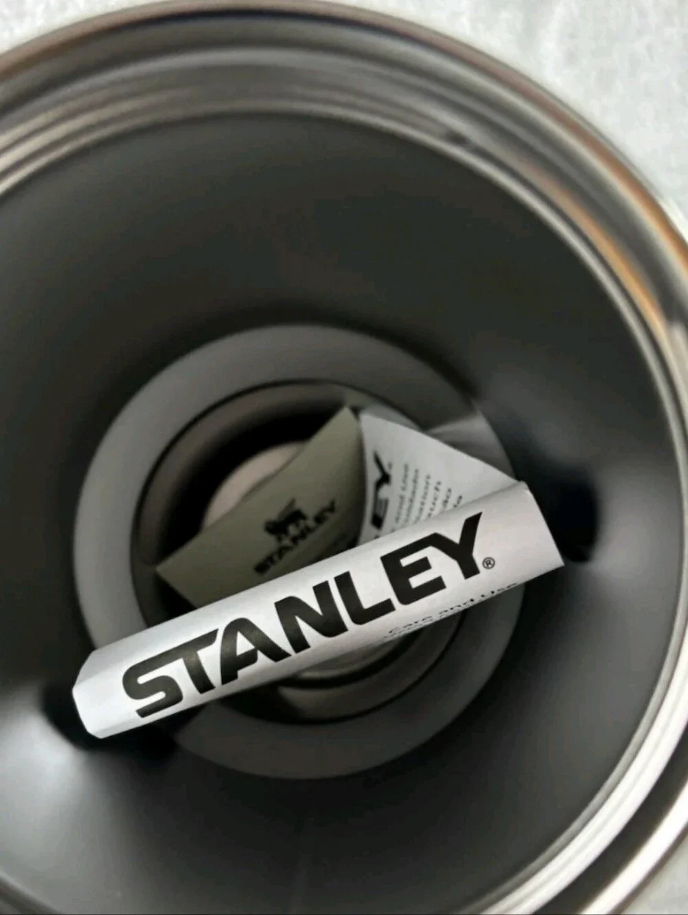 Stanley | Stainless Steel 40oz Quencher H2 FlowState Tumbler | Splash Blue - Picture 5 of 6